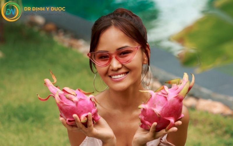 giảm cân nên chọn thanh long ruột trắng hay ruột đỏ